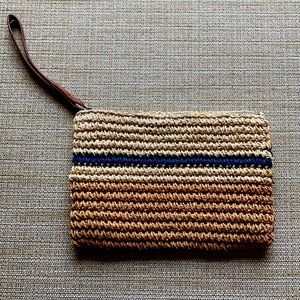 Joe Fresh straw wristlet purse